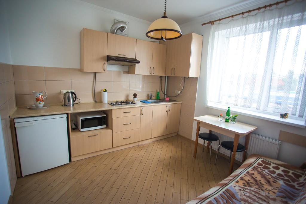 Like Home On Zaliznychna Iwano-Frankiwsk Exterior foto